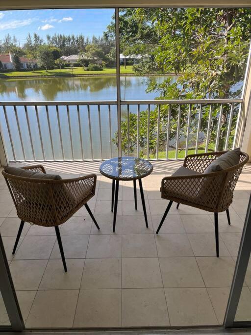 Great Location With Lake View Naples Ngoại thất bức ảnh